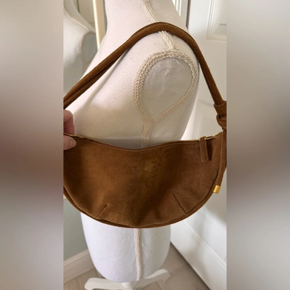 Madewell Bolo Suede Bag - Picture 3 of 16